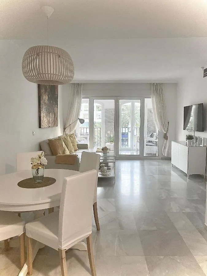 Beautiful Apartment In The Heart Of Puerto Banus Marbella 0*,