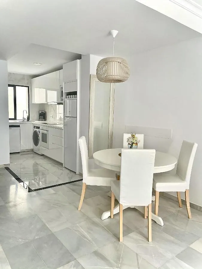 Beautiful Apartment In The Heart Of Puerto Banus Marbella