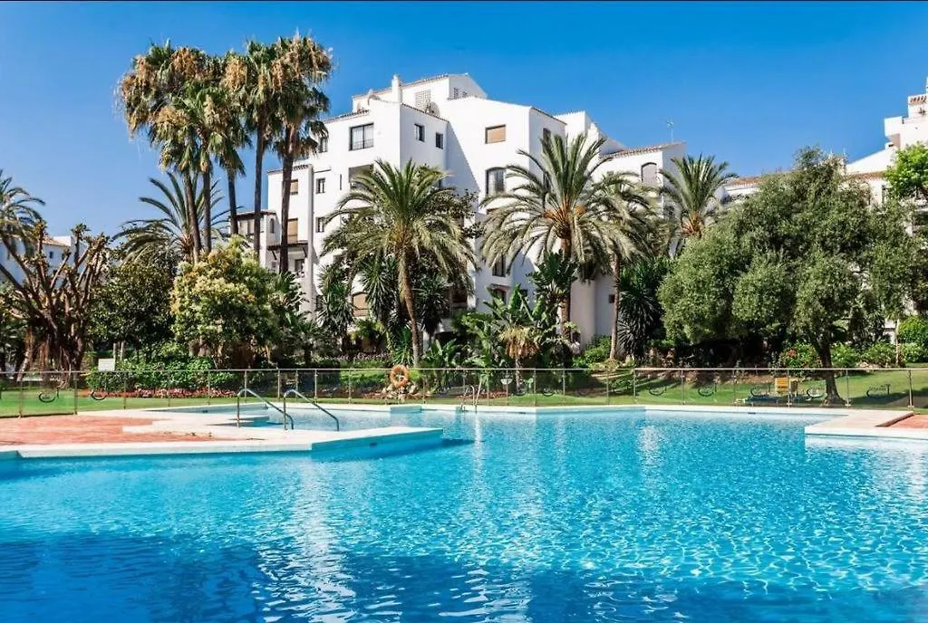 Beautiful Apartment In The Heart Of Puerto Banus Marbella