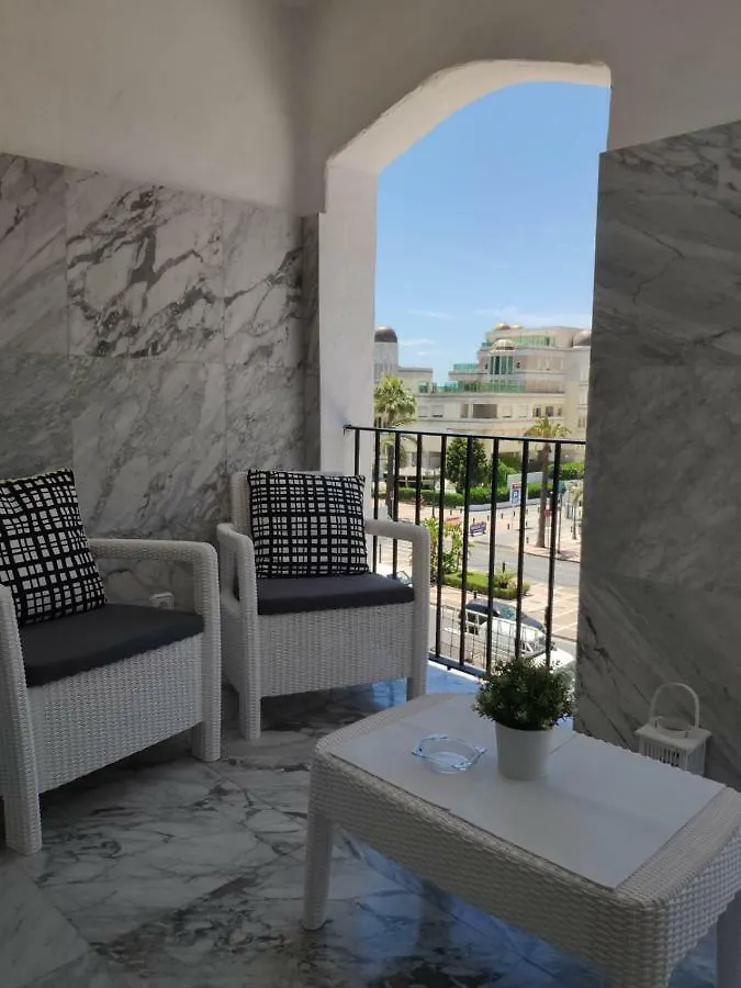 Beautiful Apartment In The Heart Of Puerto Banus Marbella