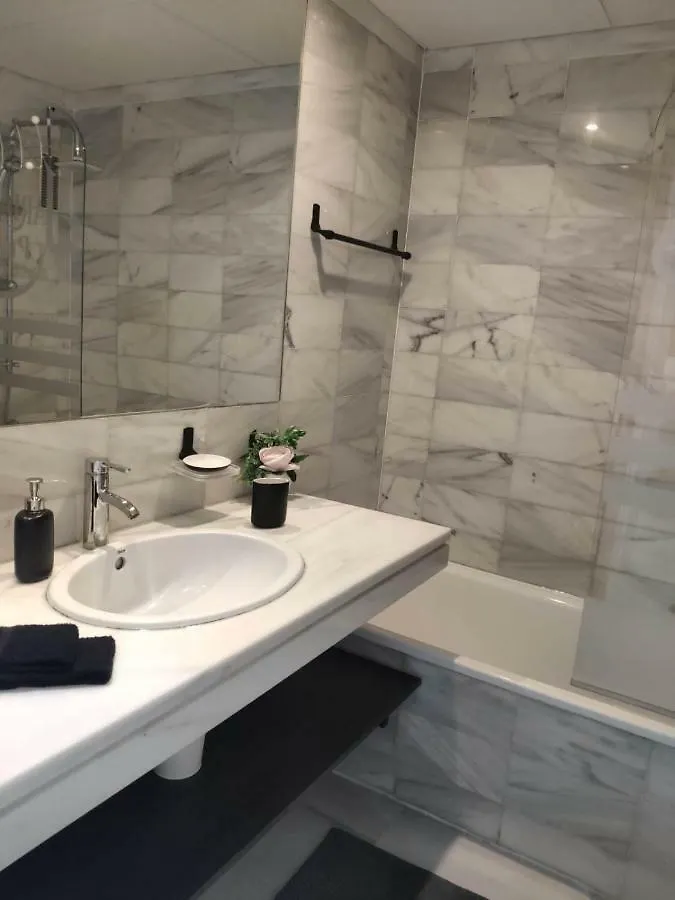 Beautiful Apartment In The Heart Of Puerto Banus Marbella