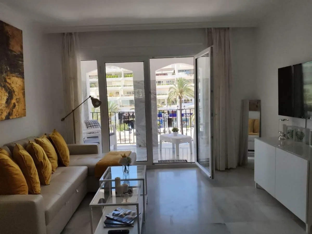 Beautiful Apartment In The Heart Of Puerto Banus Marbella